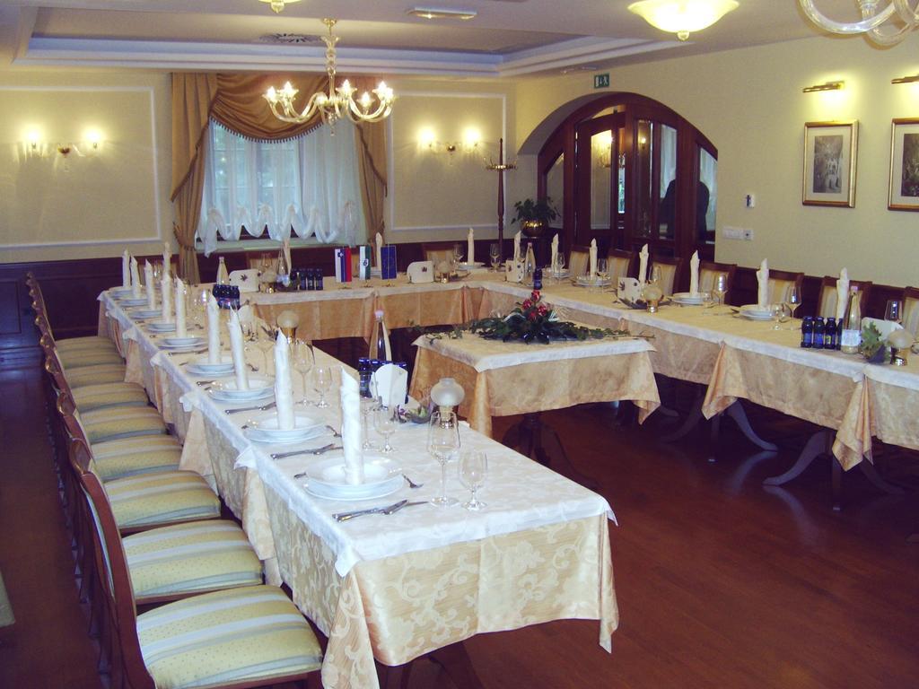 Dvorec Jeruzalem Ivanjkovci Exterior photo